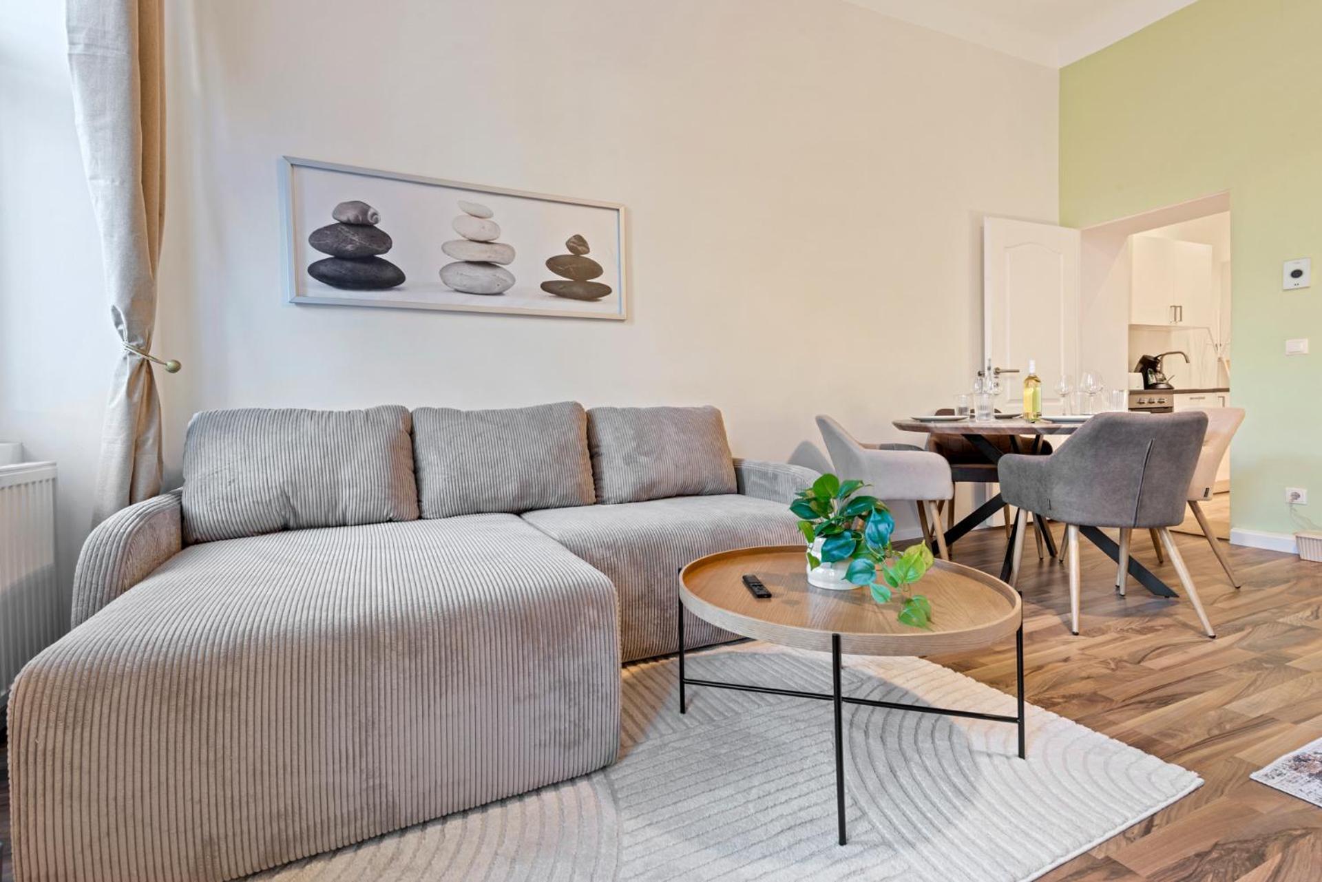 Cozy - 15 Min To City-centre - Contactless 24h Check-in Apartment Wien